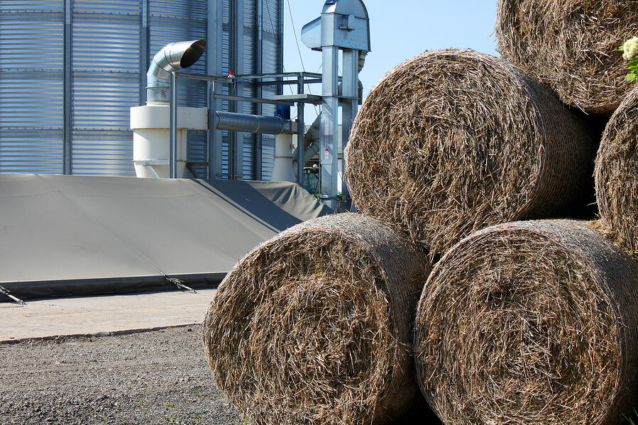 The Best Way to Measure Moisture in Hay Bales