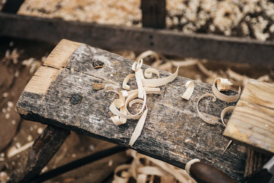 How to Get the Most Out of Your Moisture Meter: A Guide for Lumbermen and Woodworking Professionals